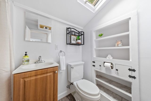 15 Friendship St, Billerica, MA 01821