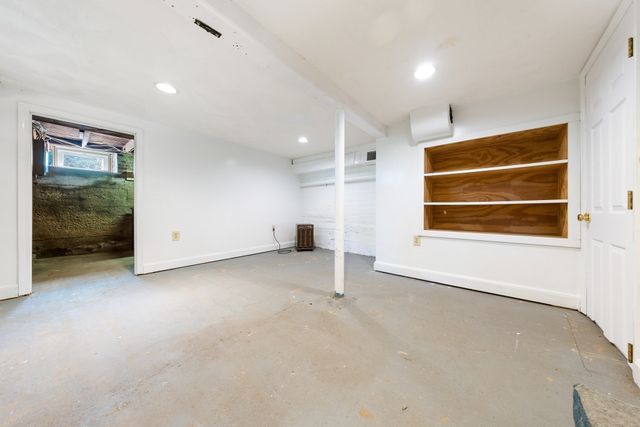 15 Friendship St, Billerica, MA 01821