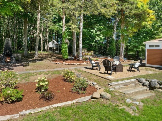 15 Friendship St, Billerica, MA 01821