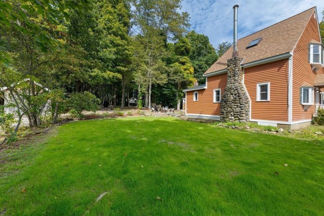 15 Friendship St, Billerica, MA 01821