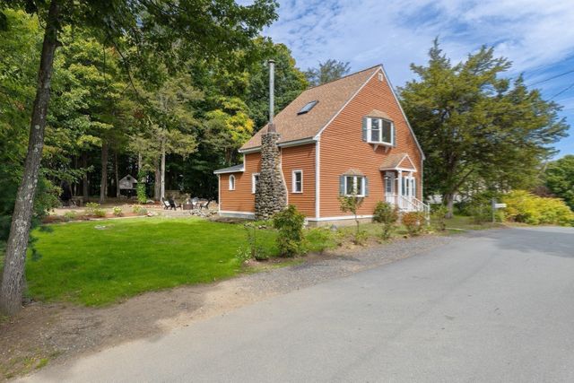 15 Friendship St, Billerica, MA 01821