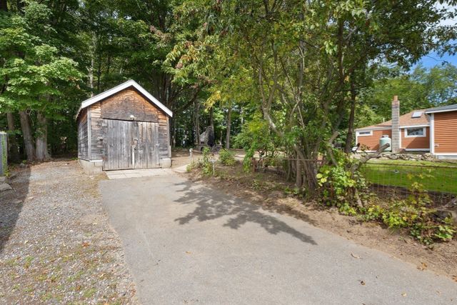15 Friendship St, Billerica, MA 01821