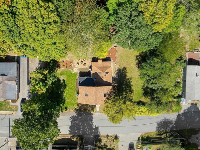 15 Friendship St, Billerica, MA 01821