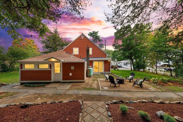 15 Friendship St, Billerica, MA 01821