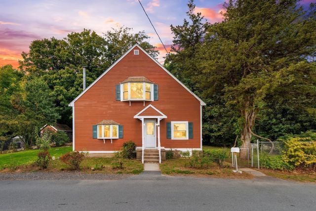 15 Friendship St, Billerica, MA 01821