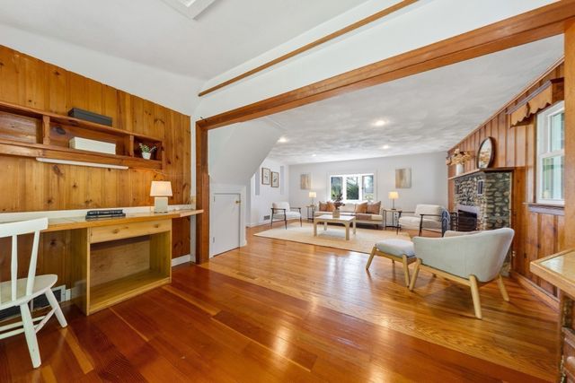 15 Friendship St, Billerica, MA 01821
