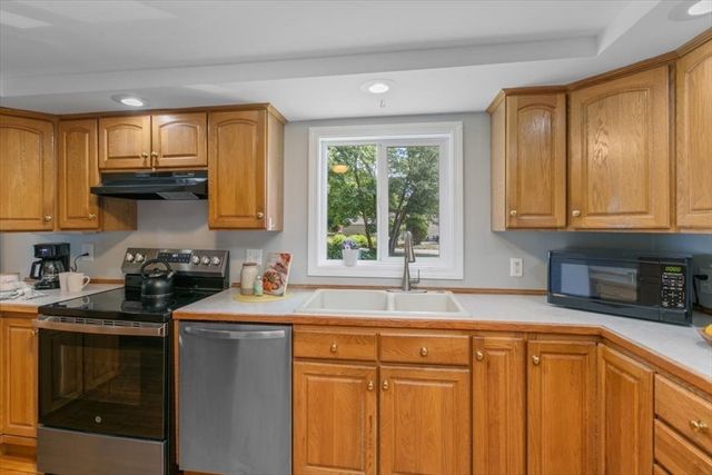19 Mcdonald Rd, Wilmington, MA 01887
