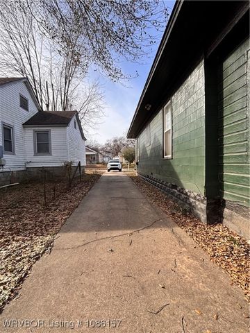 1214 N 34th Street, Fort Smith, AR 72904