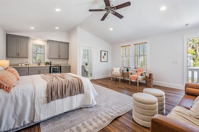 1008 S DAKOTA AVENUE, Tampa, FL 33606