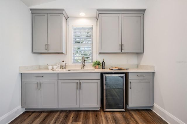 1008 S DAKOTA AVENUE, Tampa, FL 33606