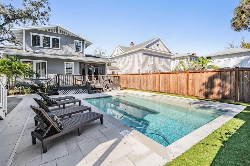 Image 45 of property listing at 1008 S DAKOTA AVENUE, Tampa, FL 33606