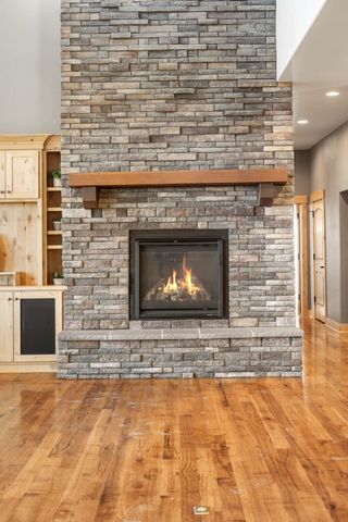 864 Highland View Loop, Redmond, OR 97756