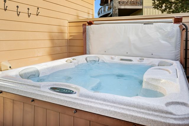 864 Highland View Loop, Redmond, OR 97756