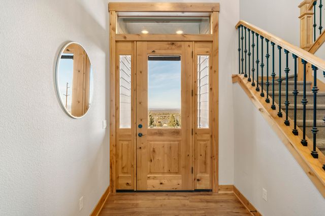 864 Highland View Loop, Redmond, OR 97756