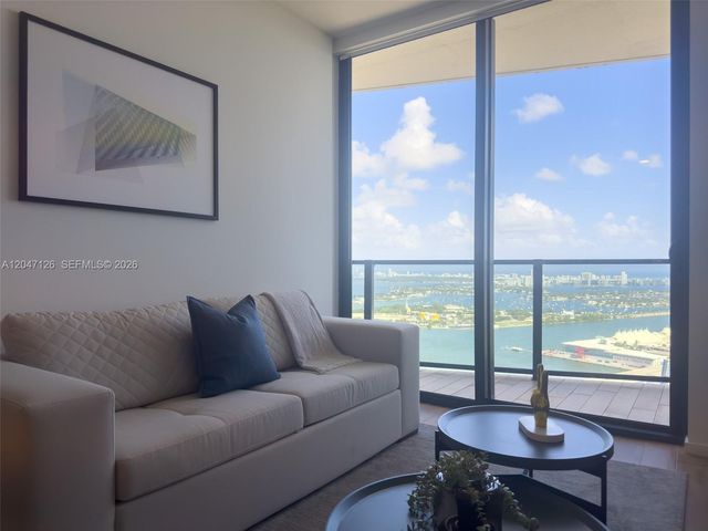 398 NE 5th St 4210, Miami, FL 33132
