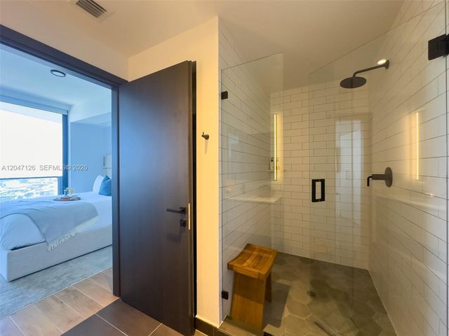 398 NE 5th St 4210, Miami, FL 33132