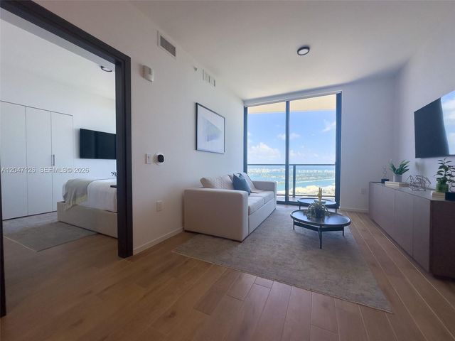 398 NE 5th St 4210, Miami, FL 33132