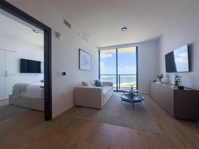 398 NE 5th St 4210, Miami, FL 33132