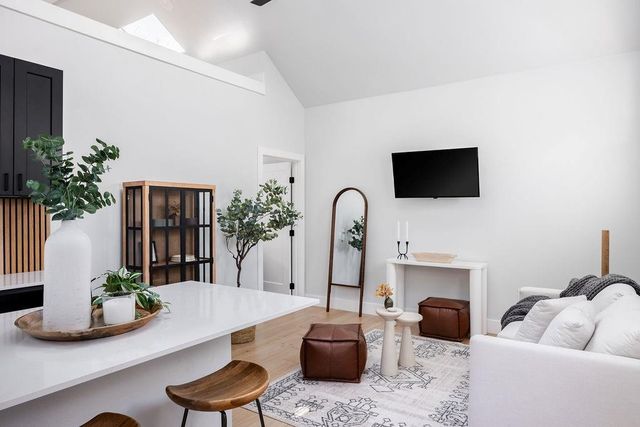 1210 Brentwood ST C, Austin, TX 78757