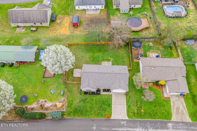 6811 Saint Croix Lane, Knoxville, TN 37918