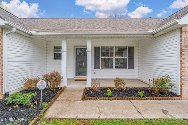 6811 Saint Croix Lane, Knoxville, TN 37918