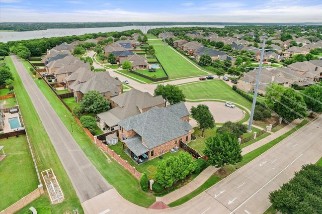 6876 Foghorn Lane, Grand Prairie, TX 75054