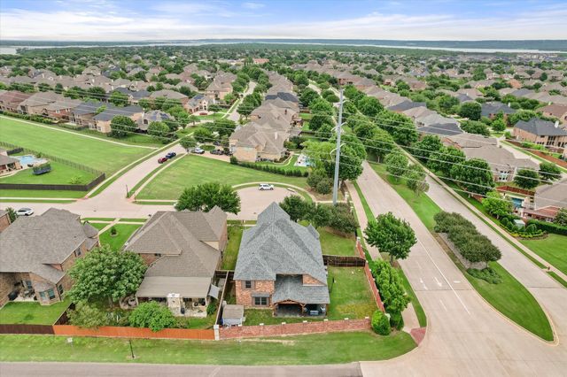 6876 Foghorn Lane, Grand Prairie, TX 75054