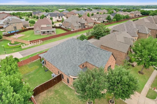 6876 Foghorn Lane, Grand Prairie, TX 75054