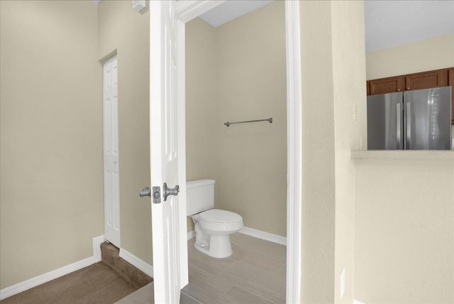 2532 GRAND CENTRAL PARKWAY 1, Orlando, FL 32839