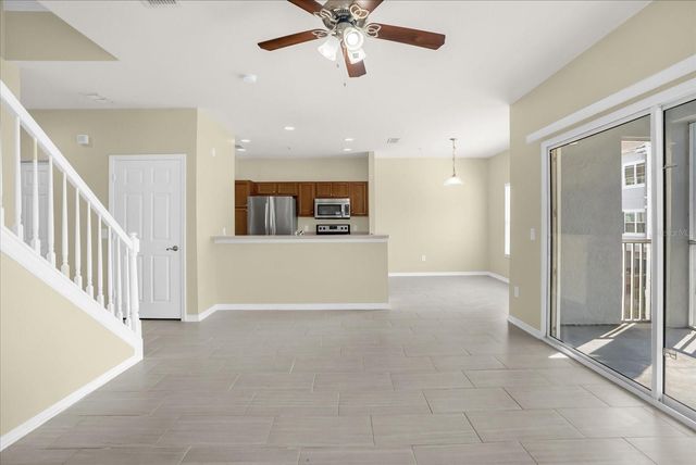 2532 GRAND CENTRAL PARKWAY 1, Orlando, FL 32839