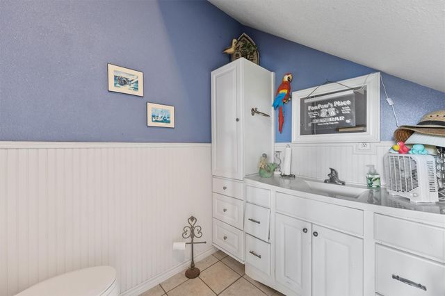 9 S Sandpiper Street, La Marque, TX 77568