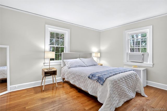 81 Chatham Place, West Hempstead, NY 11552