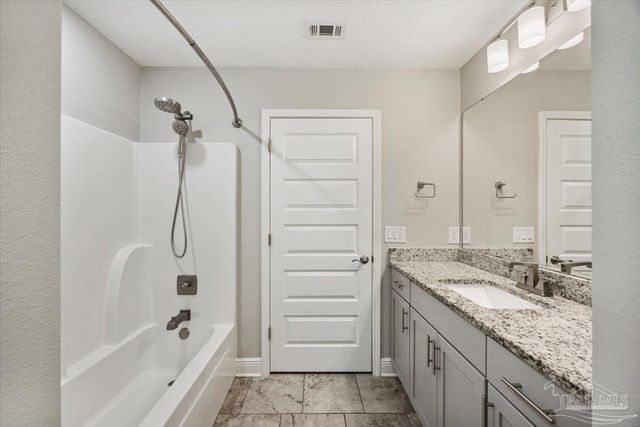 3332 Lowery Dr, Navarre, FL 32566