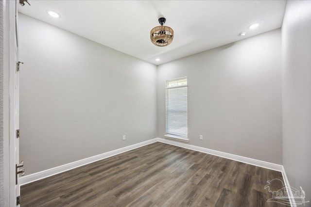 3332 Lowery Dr, Navarre, FL 32566