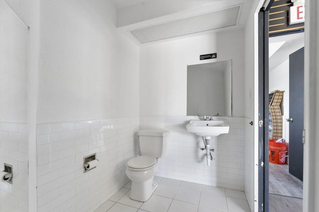 888 E Coast Avenue, Lantana, FL 33462