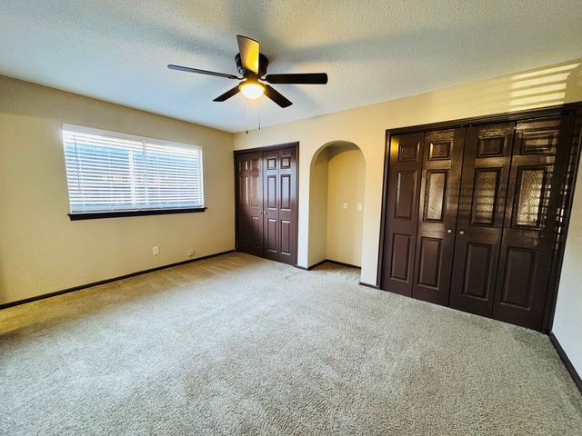 164 Price Drive, Lewisville, TX 75067