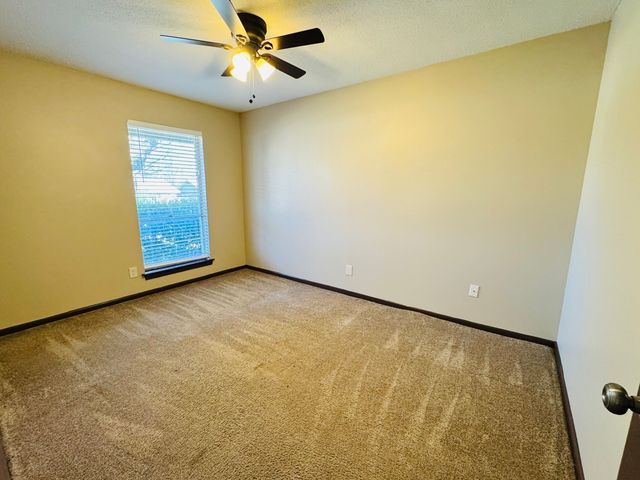 164 Price Drive, Lewisville, TX 75067