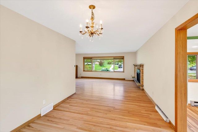 4901 Waukesha Street, Madison, WI 53705