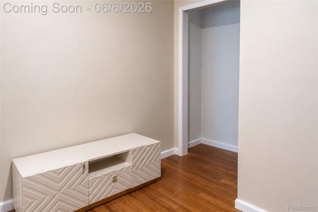 70 W Hamlin Road, Rochester, MI 48307