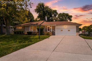 70 W Hamlin Road, Rochester, MI 48307