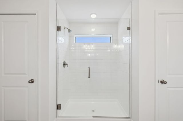 1082 Large Poppy Dr, La Vergne, TN 37086