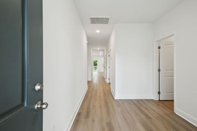 1082 Large Poppy Dr, La Vergne, TN 37086