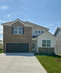 1082 Large Poppy Dr, La Vergne, TN 37086