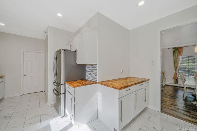 3 Embassy Road, Selden, NY 11784