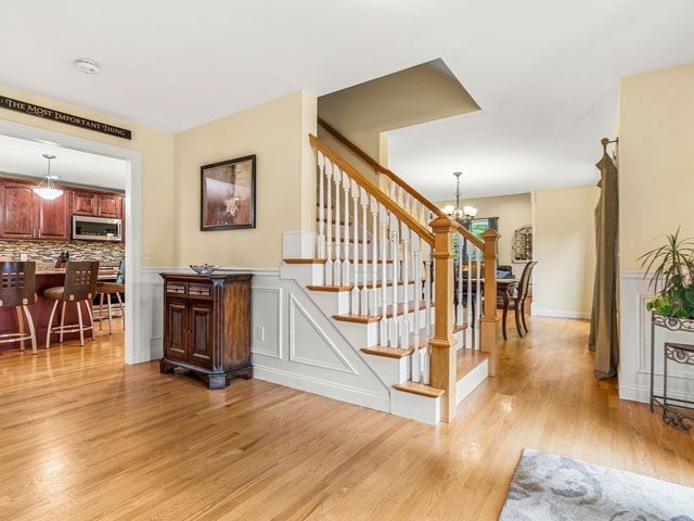 190 Berry St, North Andover, MA 01845