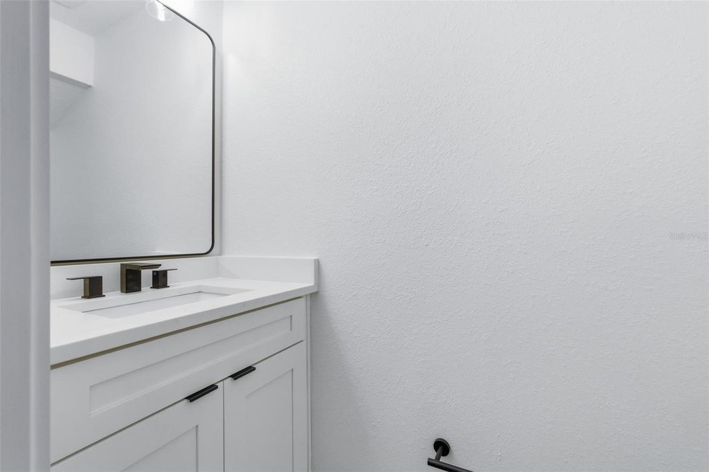 Image 17 of property listing at 1362 WINTER GREEN WAY, Winter Garden, FL 34787