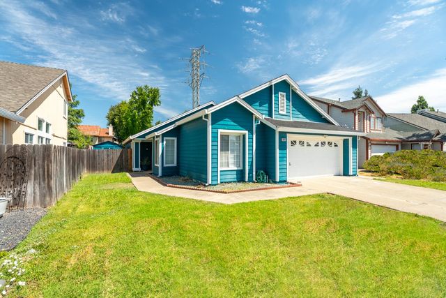 8499 Dartford Dr, Sacramento, CA 95823