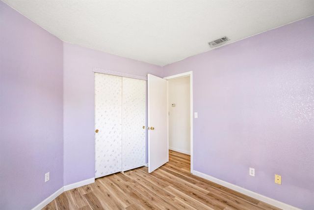 8499 Dartford Dr, Sacramento, CA 95823