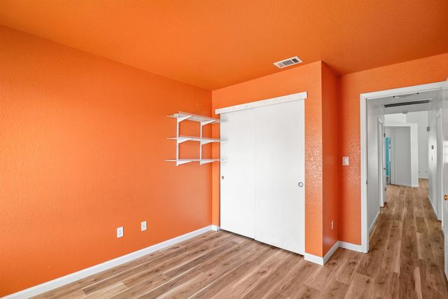 8499 Dartford Dr, Sacramento, CA 95823
