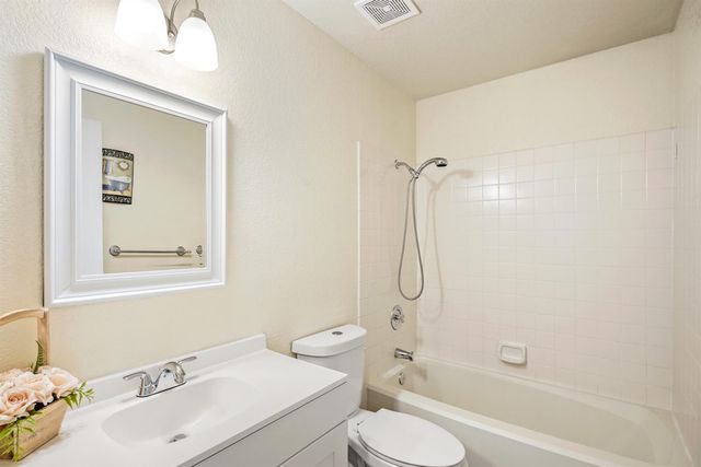 8499 Dartford Dr, Sacramento, CA 95823